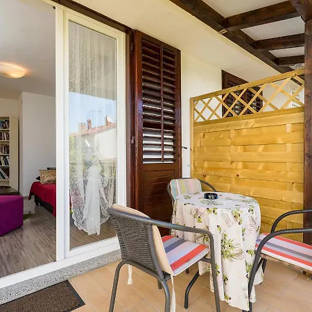 Tasha Apartment Porec